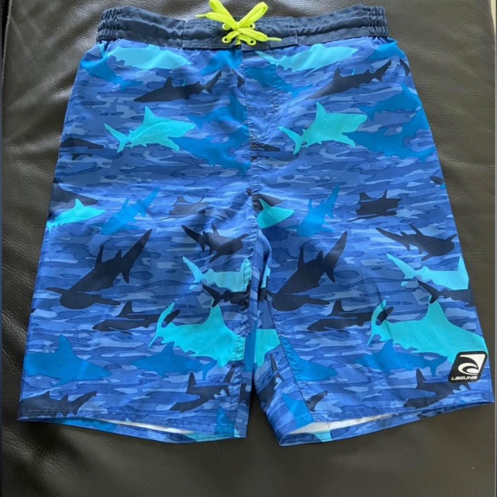 Boy’s Swim Trunk and Rash Guard Set Size 14/16 - Picture 3 of 3